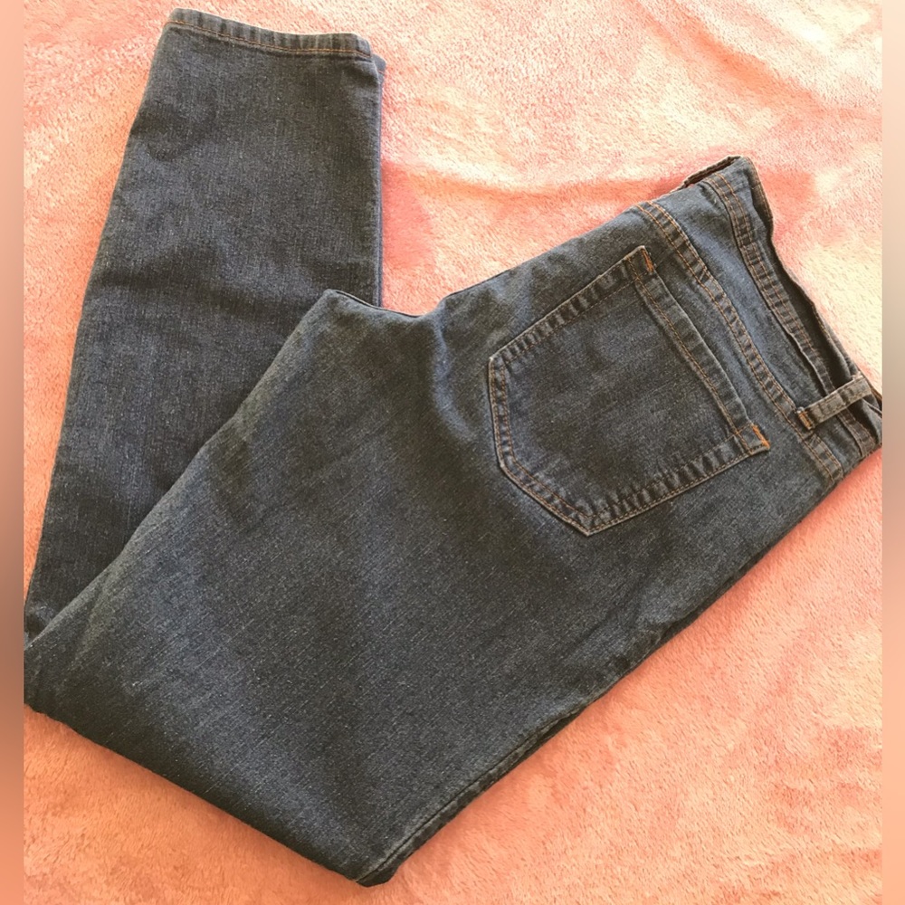 FOREVER 21 Size 30 Waist 💙 Medium Blue Skinny Ankle Style Jeans 💙🧡💙